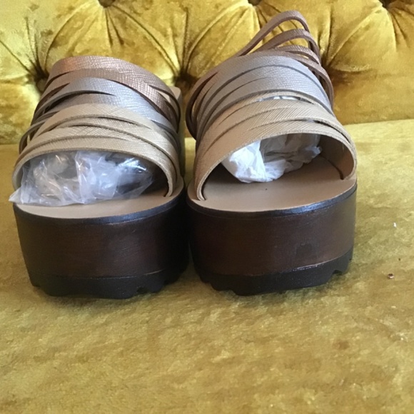 Carolina Cruz - Wedge Sandals - Picture 2 of 7